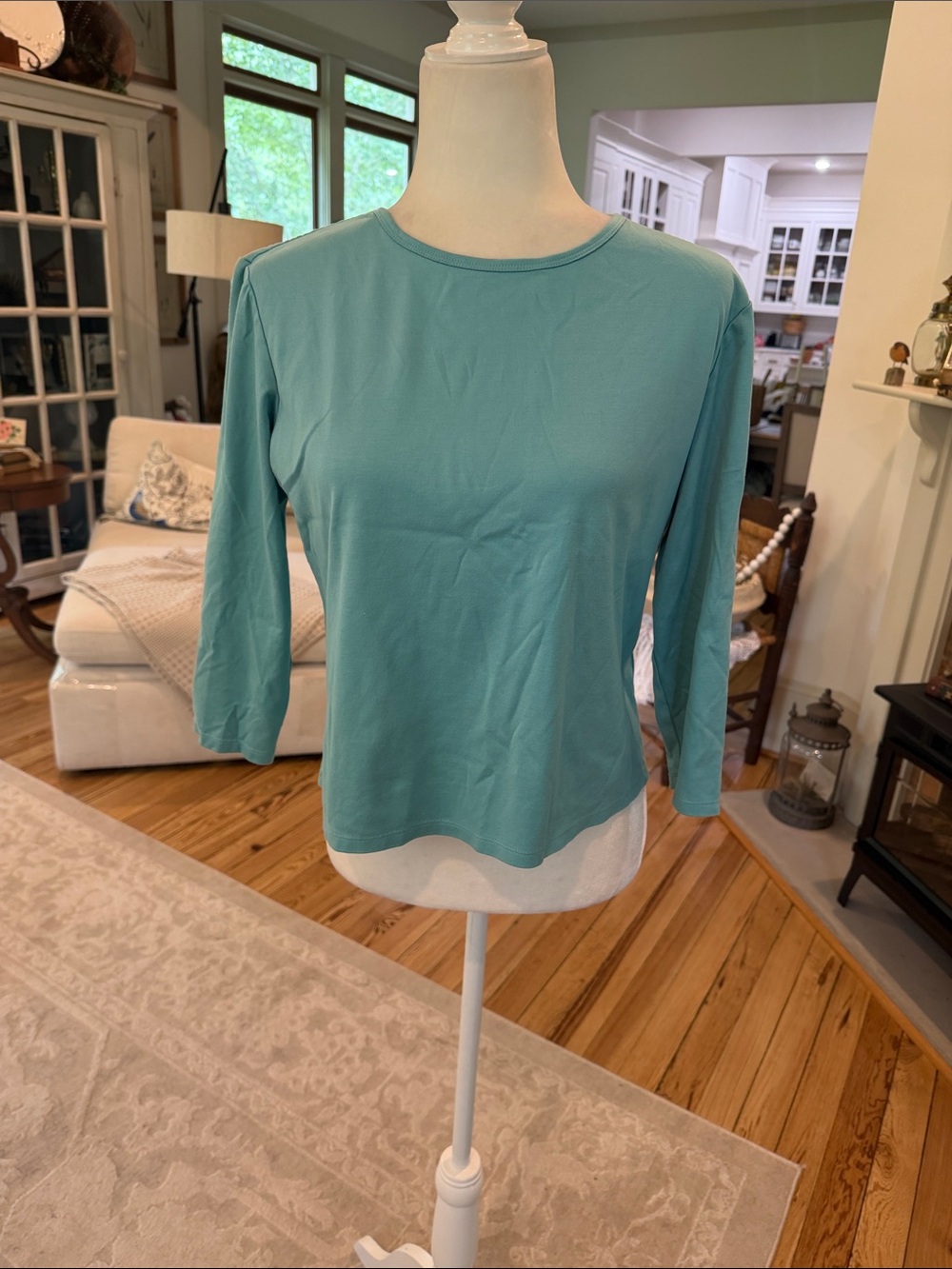 Lafayette 148 New York teal/turquoise 3/4 sleeve crewneck top. Size L
